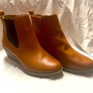 Aerosoles women’s wedges boots